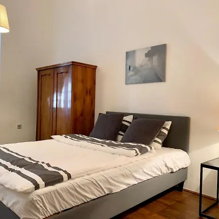 Historic Charm City-center 2 Bedroom * Budapešť