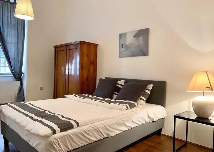 Historic Charm City-center 2 Bedroom * 부다페스트