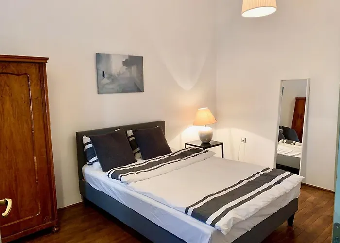 Historic Charm City-center 2 Bedroom 부다페스트